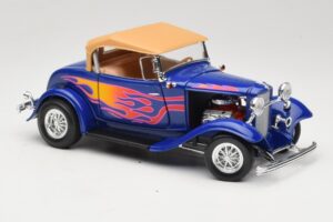 Ford Roadster Street Rod Modrý with Fire Road Signature 1:18 92249 Kov – obrázek 6 z 8