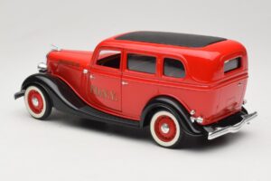 Ford Sedan Červený Solido 1:18 8066 Kov – obrázek 7 z 8
