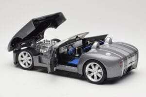 Shelby Cobra Kabriolet Grey Metallic Hot Wheels 1:18 G7220 Kov – obrázek 5 z 8