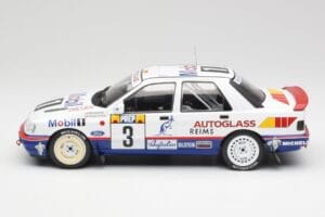Ford Sierra RS Cosworth 4x4 #3 M. Biasion / T. Siviero Rally Monte Carlo 1992 MCG 1:18 MCG18355R Kov – obrázek 3 z 6
