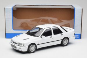 Ford Sierra RS Cosworth 4x4 Bílý MCG 1:18 MCG18353 Kov – obrázek 6 z 6