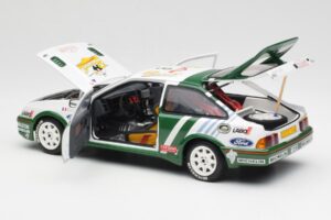 Ford Sierra RS Cosworth #8 D. Auriol / B. Occelli Rally Tour de Corse 1988 AUTOart 1:18 88812 Kov – obrázek 5 z 8