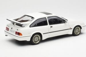 Ford Sierra RS Cosworth Bílý AUTOart 1:18 72862 Kov – obrázek 3 z 8
