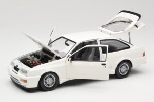 Ford Sierra RS Cosworth Bílý Minichamps 1:18 150084000 Kov – obrázek 2 z 8