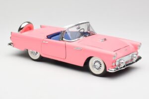 Ford Thunderbird Růžový Revell 1:18 8804 Kov – obrázek 6 z 8
