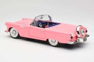 Ford Thunderbird Růžový Revell 1:18 8804 Kov – obrázek 7 z 8