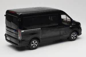 Ford Transit Černý JMC 1:18 SHRV363CM02JP Kov – obrázek 3 z 8