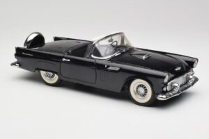 Ford Thunderbird Kabriolet Černý Revell 1:18 8818-M1 Kov – obrázek 6 z 8