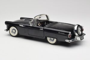 Ford Thunderbird Kabriolet Černý Revell 1:18 8818-M1 Kov – obrázek 7 z 8