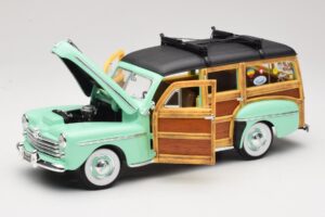 Ford Woody Panel Wagon Mátově Zelený Road Signature 1:18 20028 Kov – obrázek 2 z 8
