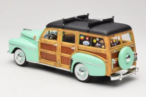 Ford Woody Panel Wagon Mátově Zelený Road Signature 1:18 20028 Kov – obrázek 7 z 8