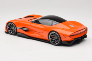 Genesis X Gran Berlinetta VGT Orange Magma Norev 1:18 188032 Kov – obrázek 5 z 6