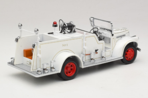 GMC Hasičské Auto Bílý Road Signature 1:18 20068 Kov – obrázek 3 z 9