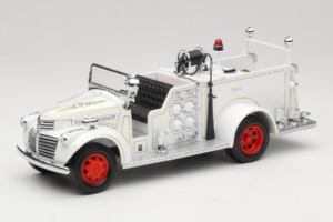 GMC Hasičské Auto Bílý Road Signature 1:18 20068 Kov
