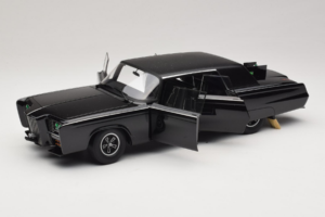 Chrysler Imperial Black Beauty Green Hornet TV Series AUTOart 1:18 71546 Kov – obrázek 2 z 8