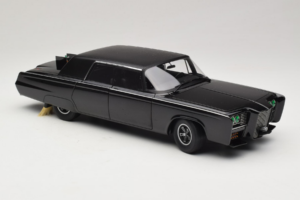 Chrysler Imperial Black Beauty Green Hornet TV Series AUTOart 1:18 71546 Kov – obrázek 6 z 8