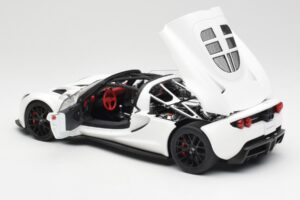 Hennessey Venom GT Bílý AUTOart 1:18 75404 Kov – obrázek 5 z 8