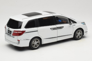 Honda Elysion Bílý OEM 1:18 430056 Kov – obrázek 3 z 8