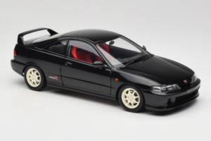 Honda Integra Type R DC2 Pre-Facelift Flamenco Black Pearl MotorHelix 1:18 M85203 Kov – obrázek 6 z 8