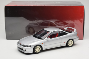 Honda Integra Type R DC2 Pre-Facelift Vogue Silver Metallic MotorHelix 1:18 M85202 Kov – obrázek 8 z 8