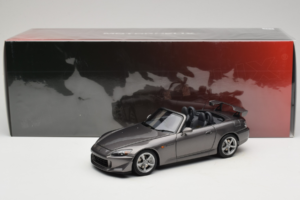 Honda S2000 AP2 Type S Moon Rock Metallic MotorHelix 1:18 M85111 Kov – obrázek 9 z 9