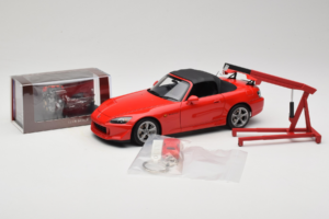 Honda S2000 AP2 Type S New Formula Red MotorHelix 1:18 M85112 Kov – obrázek 2 z 9