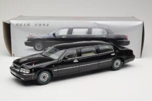 Hongqi Qijian CA7460 FAW 1:18 139940 Kov – obrázek 8 z 8