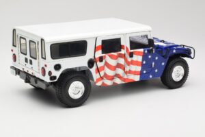 Hummer H1 AM General Gore-Lieberman Humvee America Exoto 1:18 01807 Kov – obrázek 3 z 8