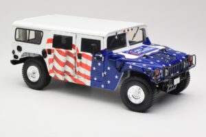 Hummer H1 AM General Gore-Lieberman Humvee America Exoto 1:18 01807 Kov – obrázek 6 z 8