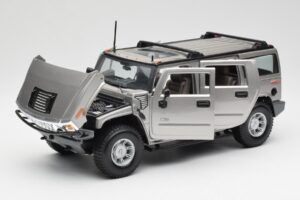 Hummer H2 Stříbrný Maisto 1:18 7449569 Kov – obrázek 2 z 8