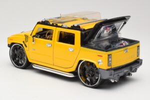 Hummer H2 SUT Concept Žlutý Maisto 1:18 31067 Kov – obrázek 7 z 8