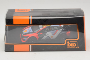 Hyundai i20 N Rally1 #8 O. Tanak / M. Jarveoja Rally Monte Carlo 2025 IXO 1:43 RAM973B Kov – obrázek 5 z 5
