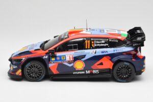 Hyundai i20 N Rally1 WRC #11 T. Neuville / M. Wydaeghe Central European Rally Winner 2023 IXO 1:18 18RMC193 Kov – obrázek 3 z 6