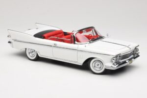 Imperial Crown Kabriolet Bílý Road Signature 1:18 20138 Kov – obrázek 6 z 8