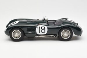 Jaguar C-Type #18 T. Rolt / D. Hamilton 24 Hours of Le Mans Winner 1953 CMC 1:18 M-195 Kov – obrázek 3 z 6