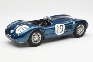 Jaguar C-Type #19 J. Stewart Ecurie Ecosse Goodwood Members Meeting 1954 CMC 1:18 M-192 Kov – obrázek 2 z 6