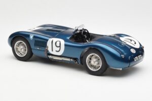 Jaguar C-Type #19 J. Stewart Ecurie Ecosse Goodwood Members Meeting 1954 CMC 1:18 M-192 Kov – obrázek 5 z 6