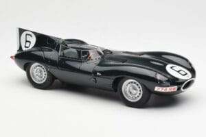 Jaguar D-Type #6 M. Hawthorn / I. Bueb Team Jaguar Cars Ltd 24 Hours of Le Mans 1955 AUTOart 1:18 85586 Kov – obrázek 4 z 6