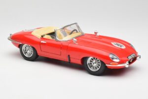 Jaguar E-Type Kabriolet Červený Bburago 1:18 3016 Kov – obrázek 6 z 8