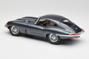 Jaguar E-Type Series 1 Zelený Bburago 1:18 3018-M1 Kov – obrázek 4 z 8