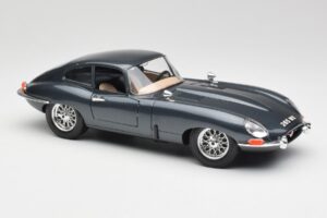 Jaguar E-Type Series 1 Zelený Bburago 1:18 3018-M1 Kov – obrázek 6 z 8