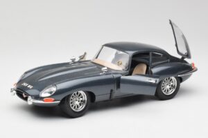 Jaguar E-Type Šedý Bburago 1:18 30018 Kov – obrázek 2 z 8
