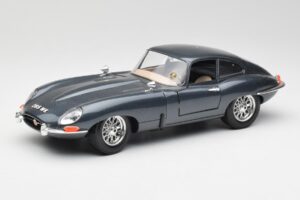 Jaguar E-Type Šedý Bburago 1:18 30018 Kov