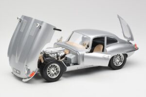 Jaguar E-Type Series 1 Stříbrný Bburago 1:18 3018-M2 Kov – obrázek 2 z 8