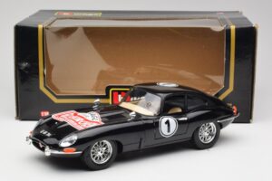 Jaguar E-Type Series 1 #1 British Racing Green Bburago 1:18 3018-M3 Kov – obrázek 8 z 8