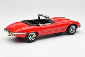 Jaguar E-Type Roadster Series III V12 Červený AUTOart 1:18 73523 Kov – obrázek 3 z 8