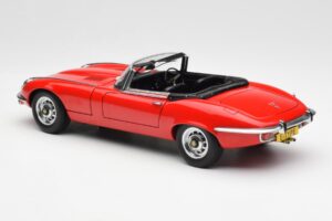 Jaguar E-Type Roadster Series III V12 Červený AUTOart 1:18 73523 Kov – obrázek 7 z 8