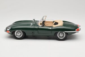 Jaguar E-Type Series 1 Roadster Zelený Bburago 1:18 3016-M1 Kov – obrázek 4 z 8