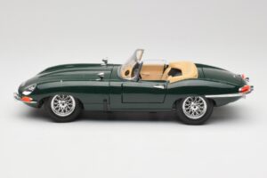 Jaguar E-Type Series 1 Roadster Zelený Bburago 1:18 3018-M5 Kov – obrázek 4 z 8