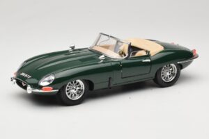 Jaguar E-Type Series 1 Roadster Zelený Bburago 1:18 3016-M1 Kov